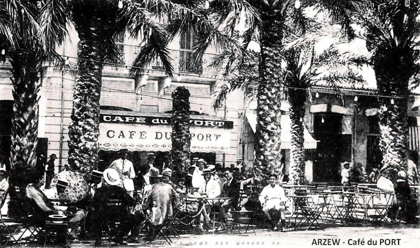 947- Arzew - Cafe du port.jpg